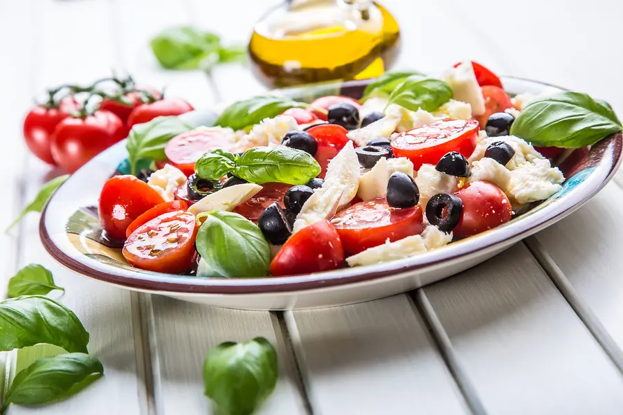 رژیم مدیترانهای | چگونه رژیم مدیترانهای میتواند به سلامت قلب شما کمک کند دکتر شاهرخ تقوی❤️ غذاهای سالم در رژیم مدیترانهای